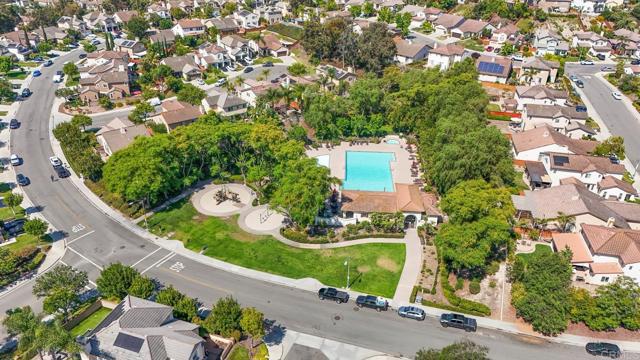 2552 Saddlehorn Drive, Chula Vista CA: https://media.crmls.org/mediaz/2f807d91-1d3c-40b1-9f5d-2a8b380f7646.jpg