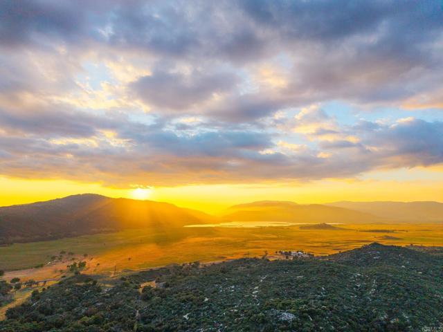 27751 Highway 79, Santa Ysabel CA: https://media.crmls.org/mediaz/2f81bfac-5118-4baa-9be2-21e0ca0e8c25.jpg