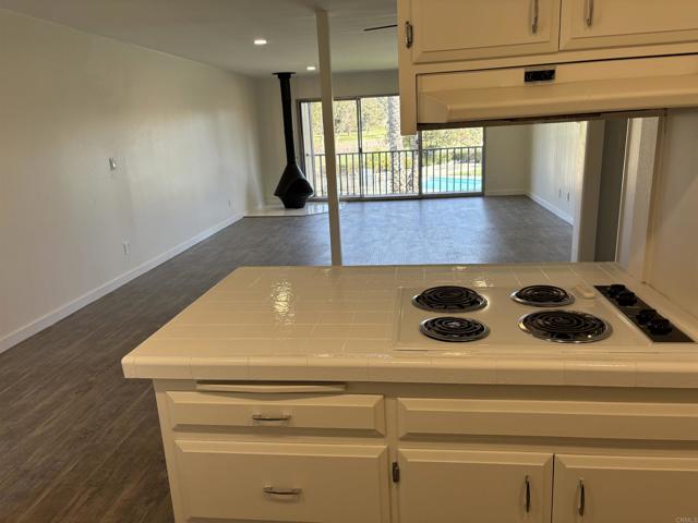 Detail Gallery Image 4 of 11 For 4201 Bonita Rd #242,  Bonita,  CA 91902 - 2 Beds | 2 Baths