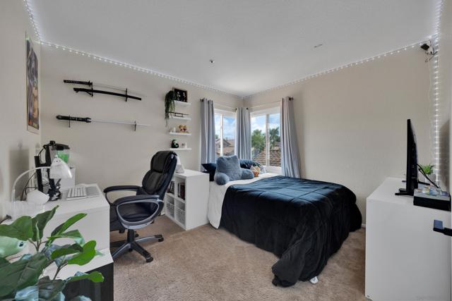 632 Paseo Rio, Vista CA: https://media.crmls.org/mediaz/2f829021-3cfb-4425-9b5e-7cfb333c67fc.jpg