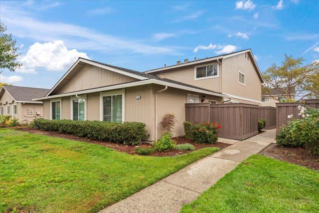 336 San Miguel Court, Milpitas CA: https://media.crmls.org/mediaz/2f83218c-54fd-4383-bfd5-5675a30874fa.jpg