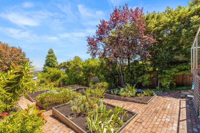 777 Bayview Way, Redwood City CA: https://media.crmls.org/mediaz/2f83c217-6658-446b-8d8e-794ad299740a.jpg
