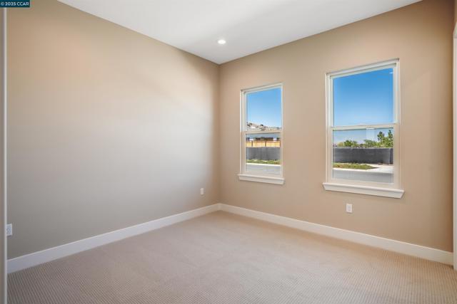3161 Echo Way, Tracy CA: https://media.crmls.org/mediaz/2f840620-070a-4d08-ad95-e08f499209bf.jpg