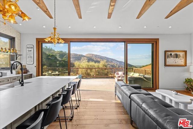 2373 Tuna Canyon Road photo 3