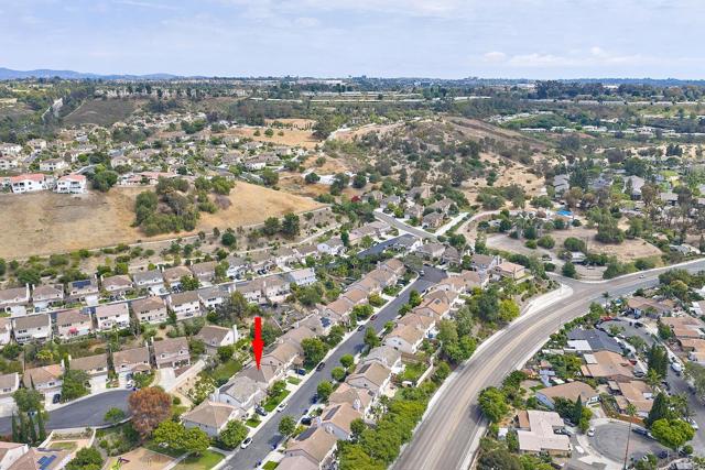 339 La Purisma Way, Oceanside CA: https://media.crmls.org/mediaz/2f87fa16-9e60-4da8-b51c-7c60febd22ee.jpg