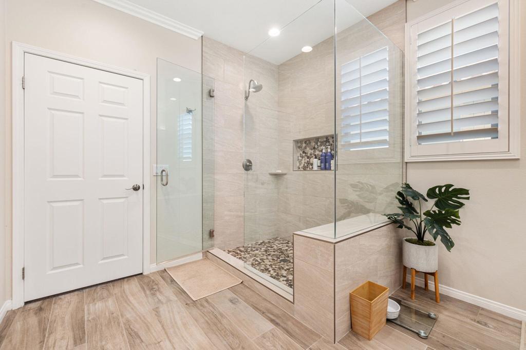 MLS #219135588DA image #23