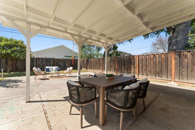 Image 22 of 28 For 1061 Hickorynut Court