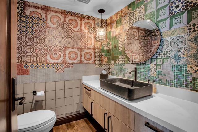 355 N Avenida Caballeros, Palm Springs CA: https://media.crmls.org/mediaz/2f89ce37-0e63-4a1e-9664-456aaf5b7c8a.jpg