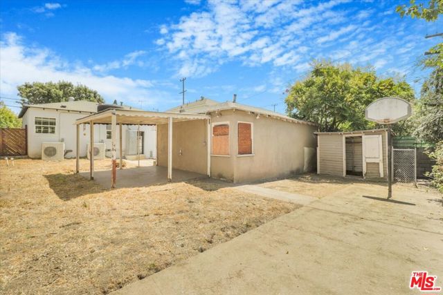 2147 N Eastern Avenue, Los Angeles CA: https://media.crmls.org/mediaz/2f8b0395-1e55-4219-9ae0-af48d2b3792a.jpg