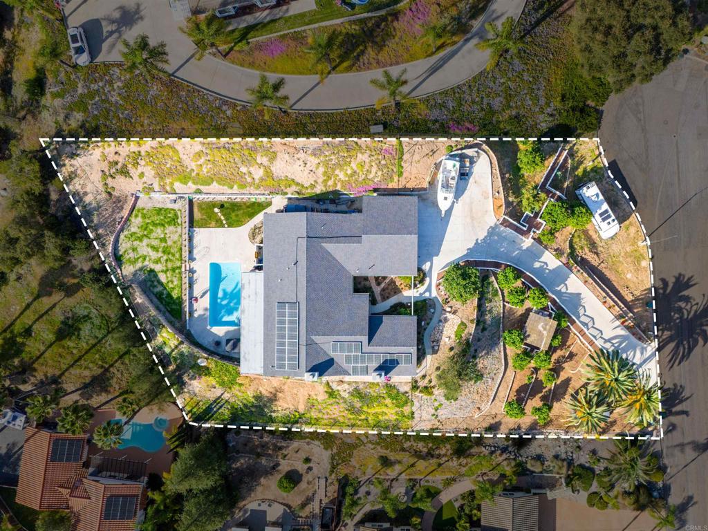 https://media.crmls.org/mediaz/2f8b9497-47b7-41c7-808f-3a6a50694790.jpg?preset=X-Large