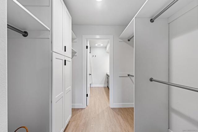 510 Camino De La Reina, San Diego CA: https://media.crmls.org/mediaz/2f8c88e5-0c67-4d0f-8b20-c2d12a6b1564.jpg