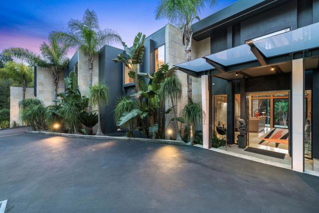 27673 Lupine, Los Altos Hills CA: https://media.crmls.org/mediaz/2f8d3b0b-433d-4fc6-82af-be1965b46c15.jpg