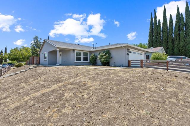 61 Galleon Way, Pittsburg CA: https://media.crmls.org/mediaz/2f8d74d9-69ce-4fc8-befa-3ba202ca6736.jpg