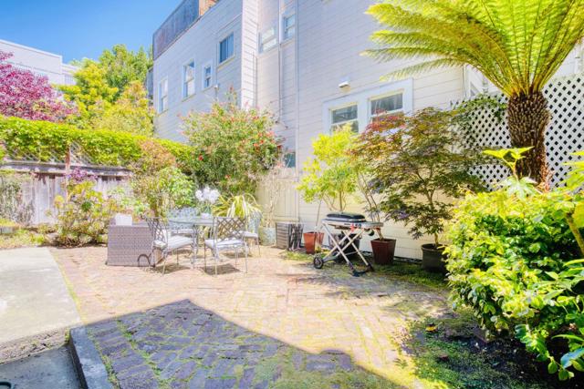 256 Presidio Avenue, San Francisco CA: https://media.crmls.org/mediaz/2f8f29e6-f2a0-4936-a166-87a1f39ab996.jpg