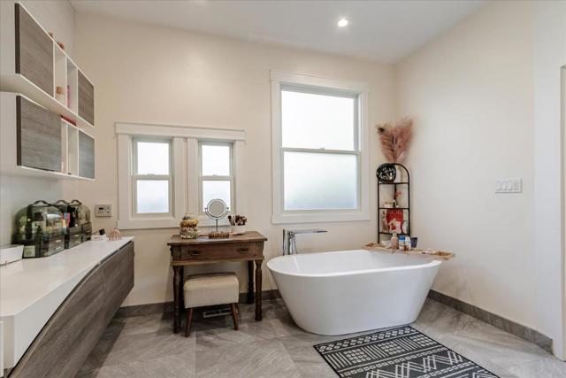 26 Pleasant Street, Los Gatos CA: https://media.crmls.org/mediaz/2f907f00-67d0-44e4-8502-aa30452838c6.jpg