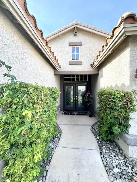 45187 Crystal Springs Drive, Indio CA: https://media.crmls.org/mediaz/2f91b251-baa7-4296-b7e0-ad7d1958ee88.jpg