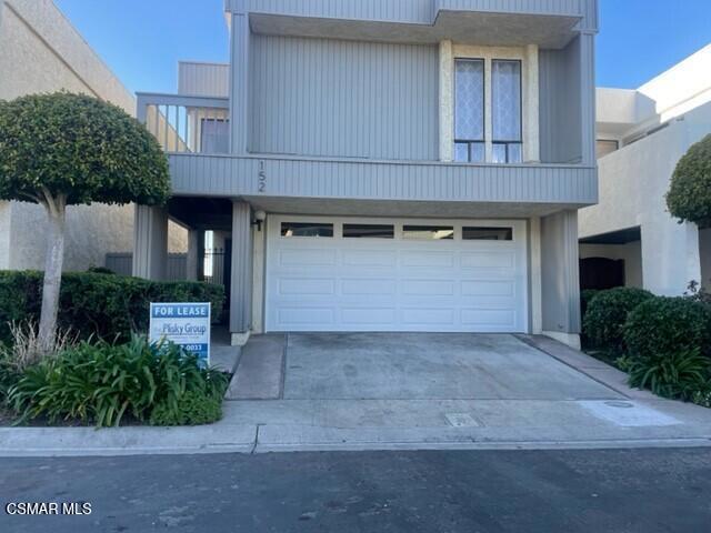 152 Mainsail Court, Port Hueneme CA: https://media.crmls.org/mediaz/2f92de84-5413-408f-80b0-27cef7b7f560.jpg