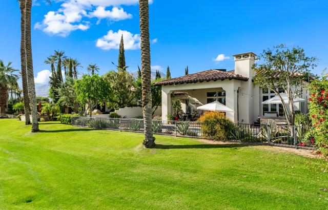 56738 Palms Dr Drive, La Quinta CA: https://media.crmls.org/mediaz/2f930f8a-8820-41c2-b990-db34a7dcb512.jpg