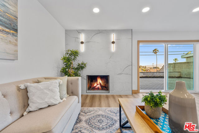 1722 E Turmont Street, Carson CA: https://media.crmls.org/mediaz/2f935068-cc29-4f67-9cb5-625585bd3ce9.jpg