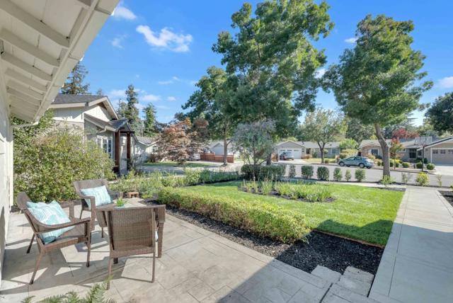 209 Nob Hill Way, Los Gatos CA: https://media.crmls.org/mediaz/2f940071-a2ad-4721-a6ac-3ed5b43c2599.jpg