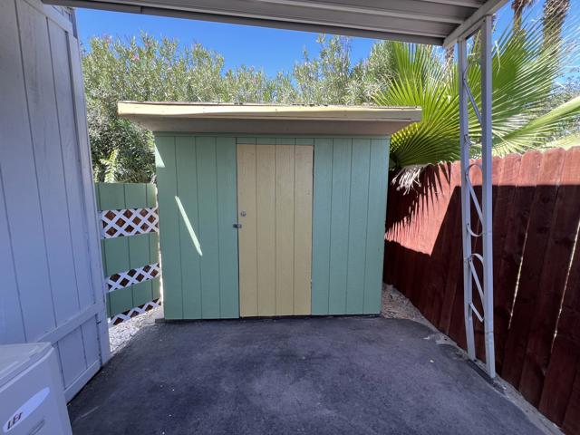 3 Sand Creek, Cathedral City CA: https://media.crmls.org/mediaz/2f94f448-2558-4ca0-91ce-7223d7a066f5.jpg