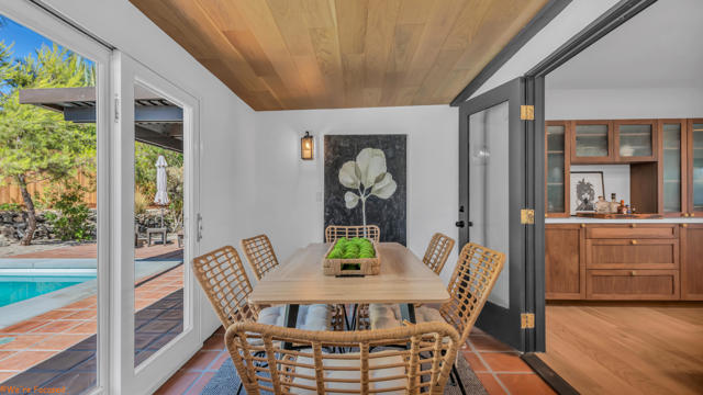 42602 Rancho Mirage Lane, Rancho Mirage CA: https://media.crmls.org/mediaz/2f95150a-7844-46a3-b196-d43e97ba9f8c.jpg