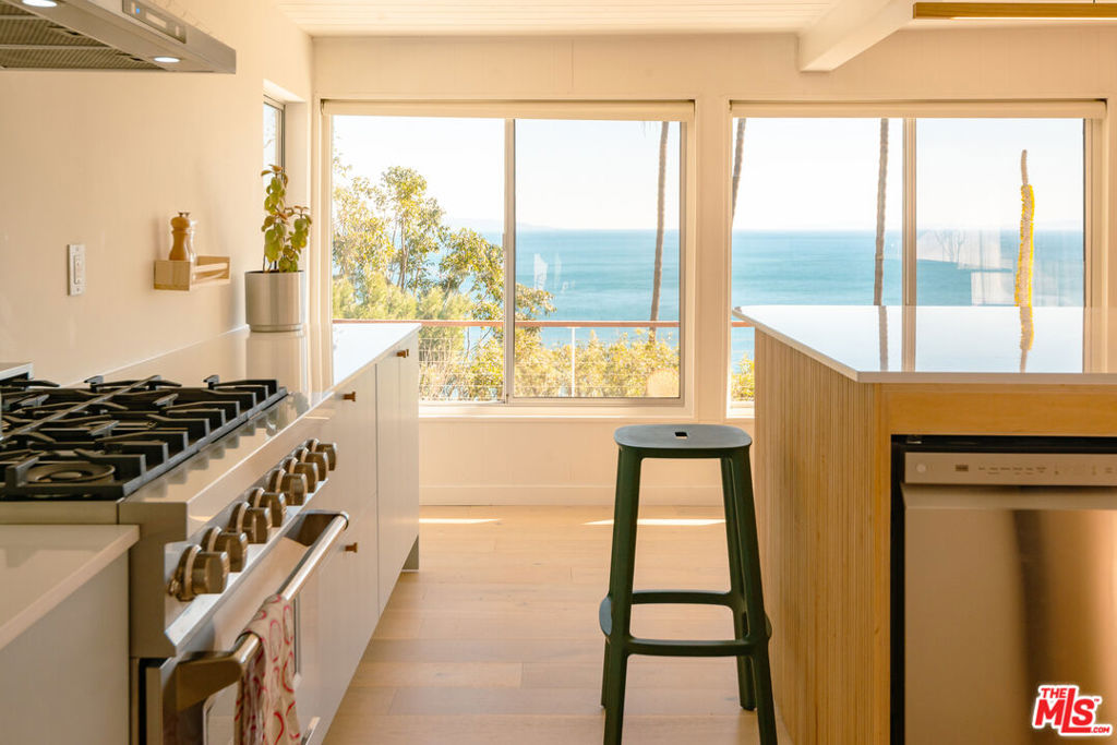 MLS #25503537 img 23