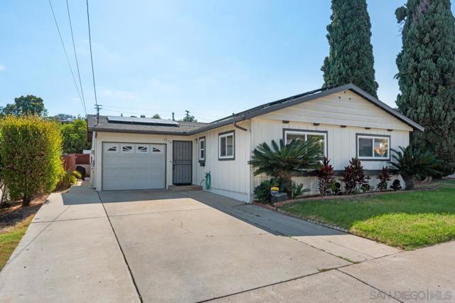2170 Montclair St, San Diego CA: https://media.crmls.org/mediaz/2f9612b6-e278-4480-a872-b63e5ec4a9e7.jpg