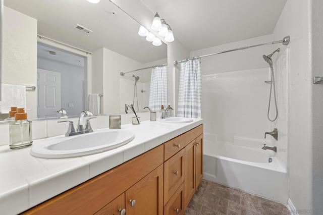 8783 Parkplace Ct, San Diego CA: https://media.crmls.org/mediaz/2f962232-d7c8-4861-b916-690890e61428.jpg