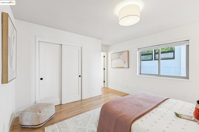 17032 Broadway Ter, Oakland CA: https://media.crmls.org/mediaz/2f96a0ad-0f7b-4568-aa08-f7792f1c8f37.jpg