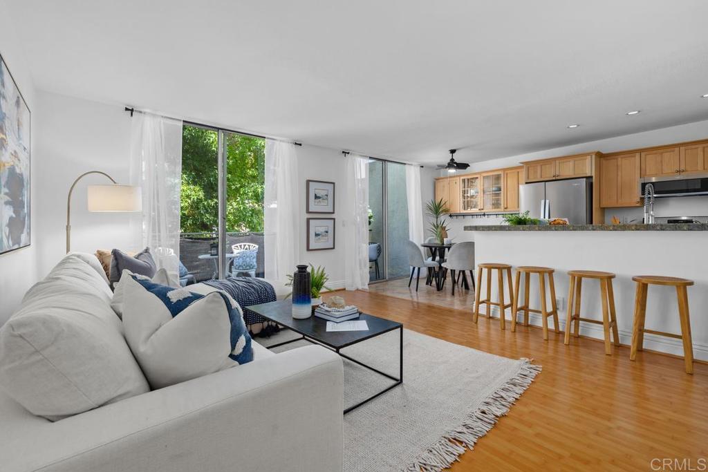 2850 Reynard Way - photo 8
