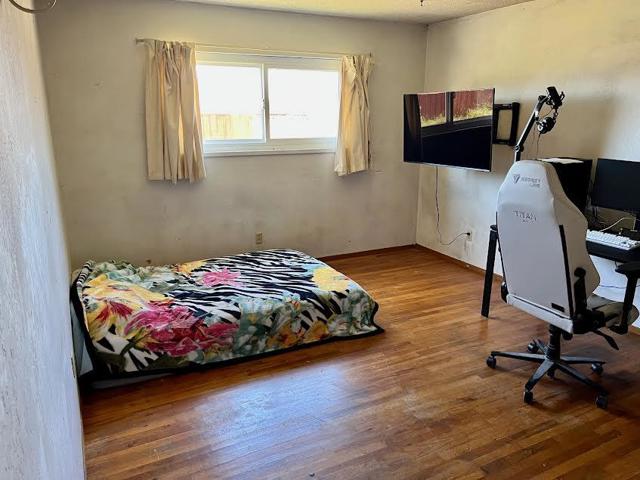 7 Valdez Lane, Watsonville CA: https://media.crmls.org/mediaz/2f96dd25-d7c0-4fc4-88a9-4a7812c1ea48.jpg