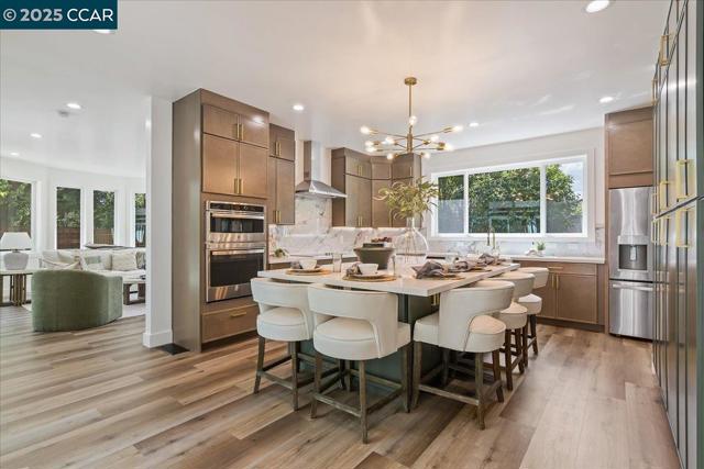 158 Pulido Rd, Danville CA: https://media.crmls.org/mediaz/2f984f98-c1d0-4624-9654-404bef1c763f.jpg