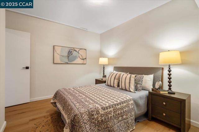 3503 Highland Ave, Redwood City CA: https://media.crmls.org/mediaz/2f99ee55-3d72-4044-834a-ee40186bbdc2.jpg