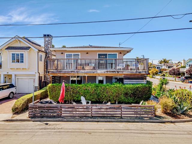 5080 Garnet Street, Capitola CA: https://media.crmls.org/mediaz/2f9a8e31-836a-44a9-82b2-b799fdc7b3ca.jpg