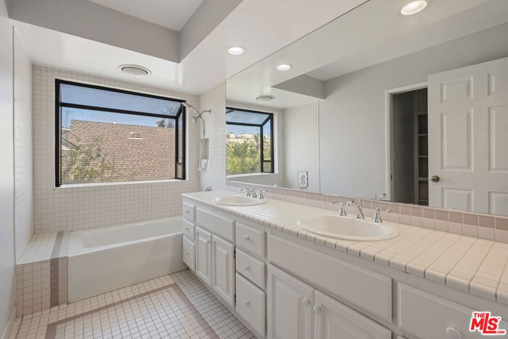 MLS #26862307 image #31