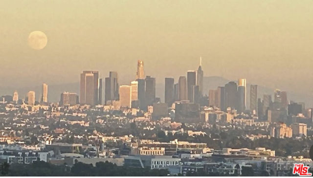3 Bed Home for Sale in Los Angeles, California