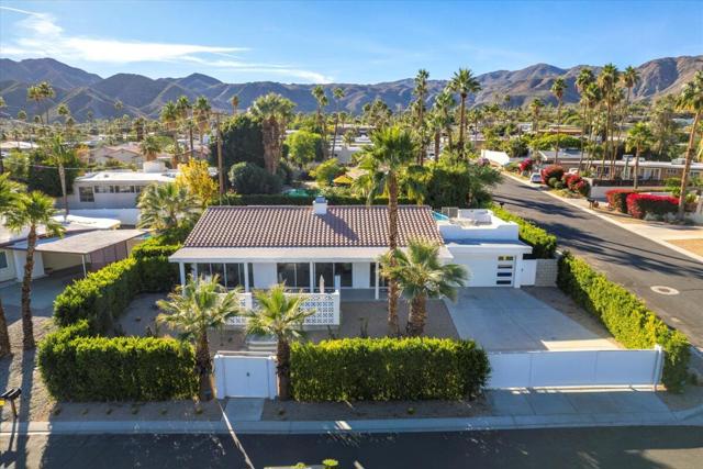 68159 Mountain View Road, Cathedral City CA: https://media.crmls.org/mediaz/2f9d918e-b925-4553-b123-7b29999a9253.jpg