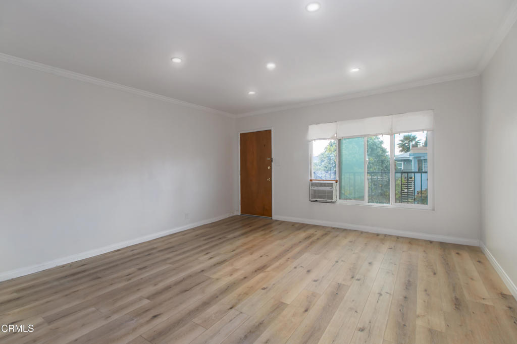 1736 Normandie Avenue #7