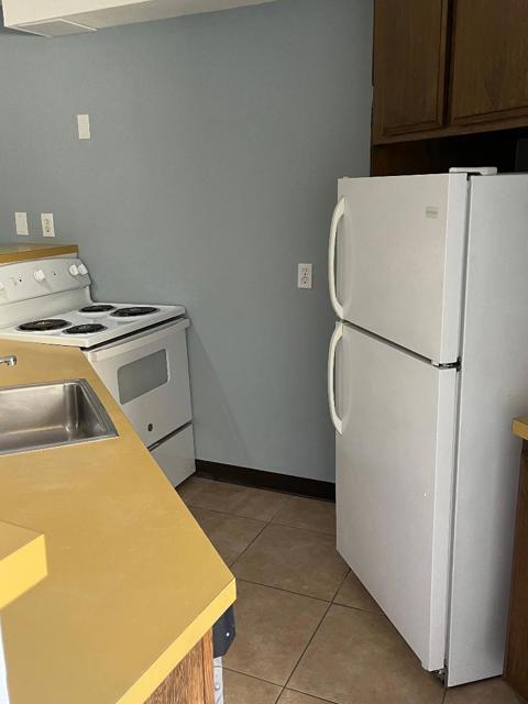 5300 E Waverly Drive, Palm Springs CA: https://media.crmls.org/mediaz/2f9ee539-24ff-4110-abb7-949f136d6c5a.jpg