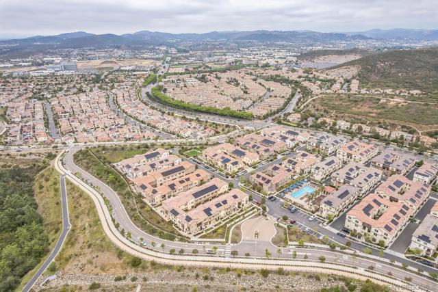 885 Blackstone, San Marcos CA: https://media.crmls.org/mediaz/2fa0ac75-14c1-4060-ba9a-9c877db5003a.jpg
