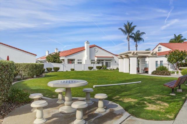 3315 Genoa Way, Oceanside CA: https://media.crmls.org/mediaz/2fa1a918-d7d5-4e9f-a27c-3f9c89bb96c2.jpg