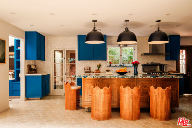 4 Bed Home for Sale in Los Angeles, California
