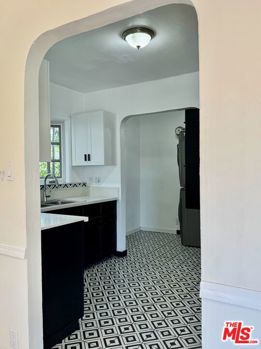 2927 S West View Street, Los Angeles CA: https://media.crmls.org/mediaz/2fa36c20-4101-44fe-a49c-55f6970b4d88.jpg