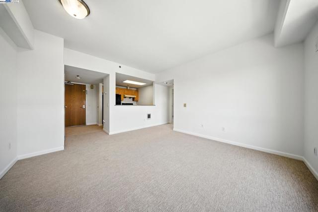 989 Webster, Oakland CA: https://media.crmls.org/mediaz/2fa480cf-d692-49cb-956c-f6fac91ca79a.jpg