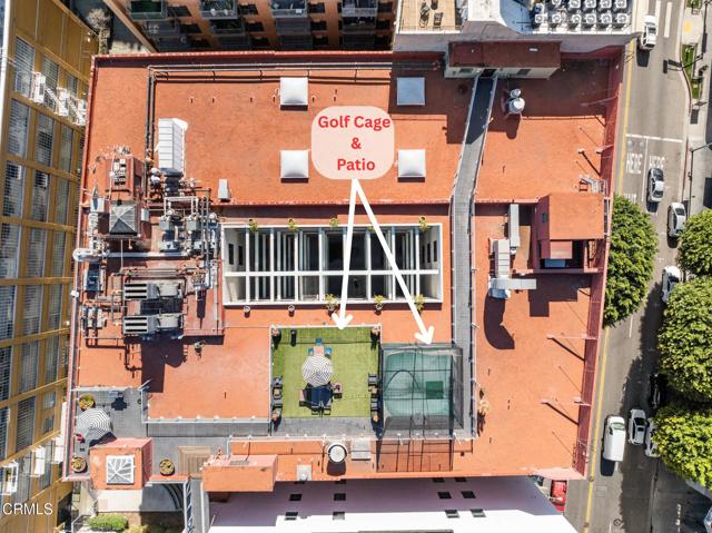 746 S Los Angeles Street, Los Angeles CA: https://media.crmls.org/mediaz/2fa4bc92-19b5-460b-b247-c7eef9c81386.jpg