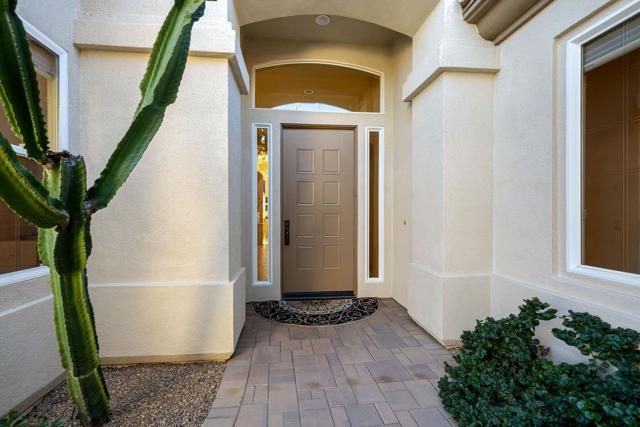 443 Tomahawk Drive, Palm Desert CA: https://media.crmls.org/mediaz/2fa5b33e-6fd2-4b0f-9b52-01578846a147.jpg