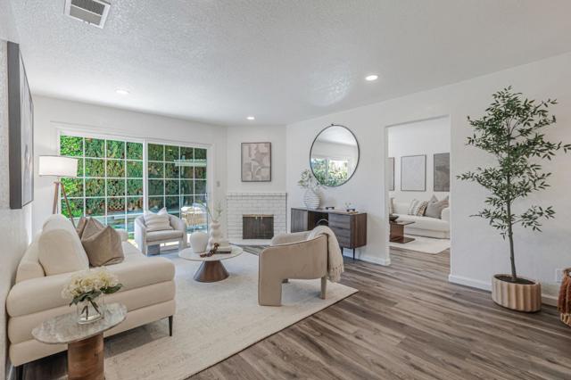 3308 Valley Forge Way, San Jose CA: https://media.crmls.org/mediaz/2fa70d0e-c10f-414f-a3d3-bb5e235e51a2.jpg