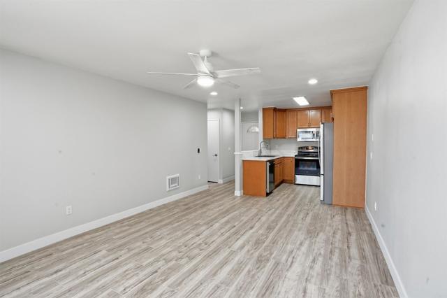 Detail Gallery Image 6 of 33 For 3435 Capalina Rd #10,  San Marcos,  CA 92069 - 2 Beds | 1 Baths