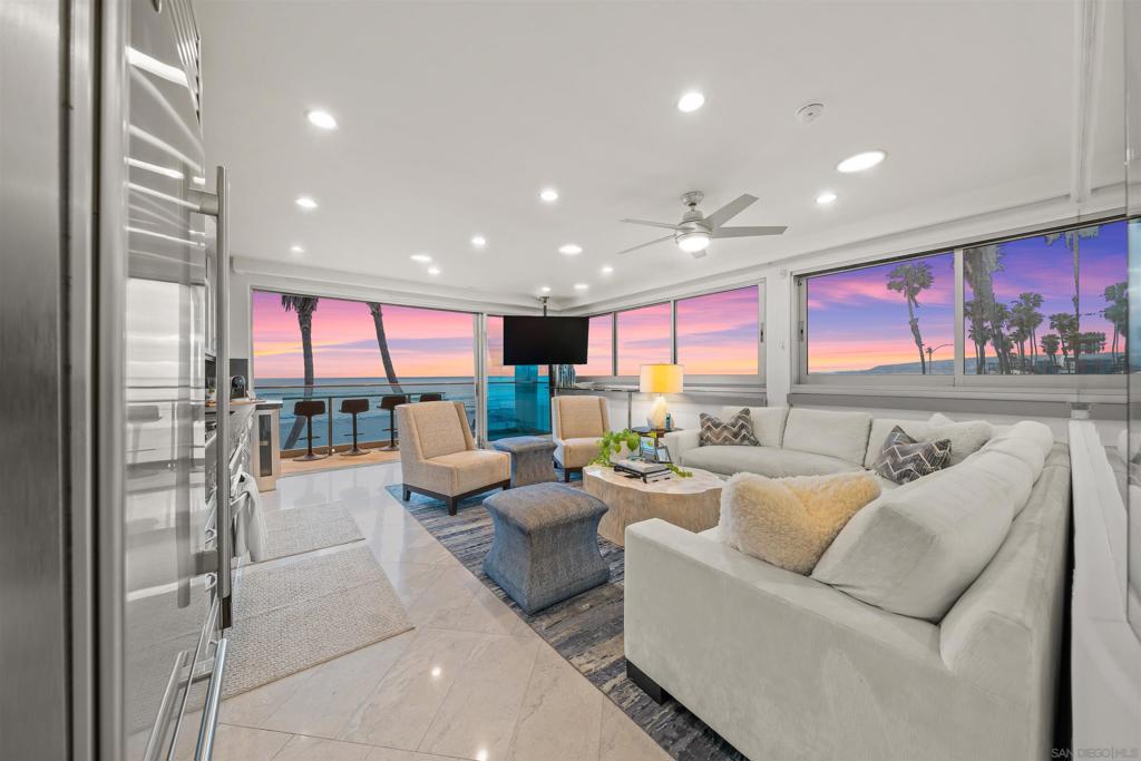 2999 Ocean Front Walk